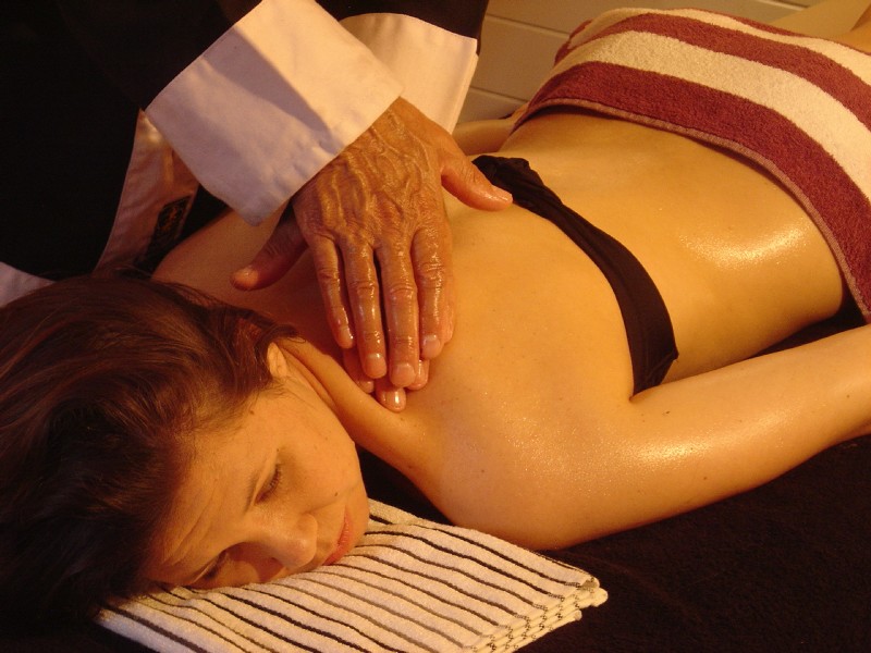 Pascaline massage nuque